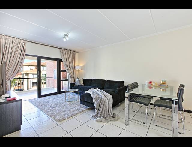 2 BEDROOM APARTMENT RENTED IN SUNNINGHILL